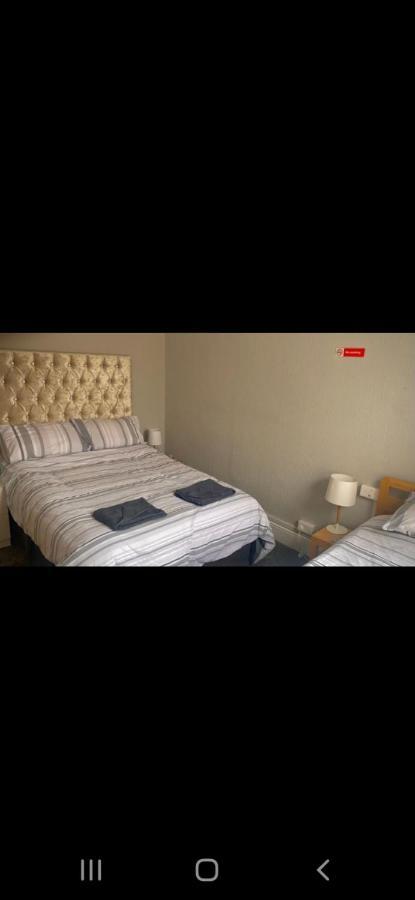 Caversham Lodge Reading Bagian luar foto